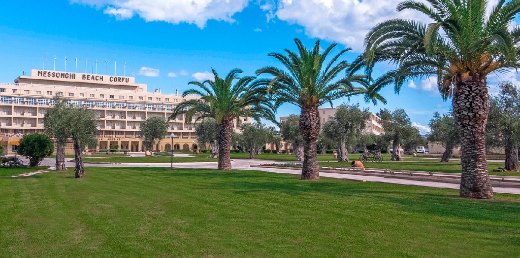 Hotel MESSONGHI BEACH  - Moraitika - Corfu