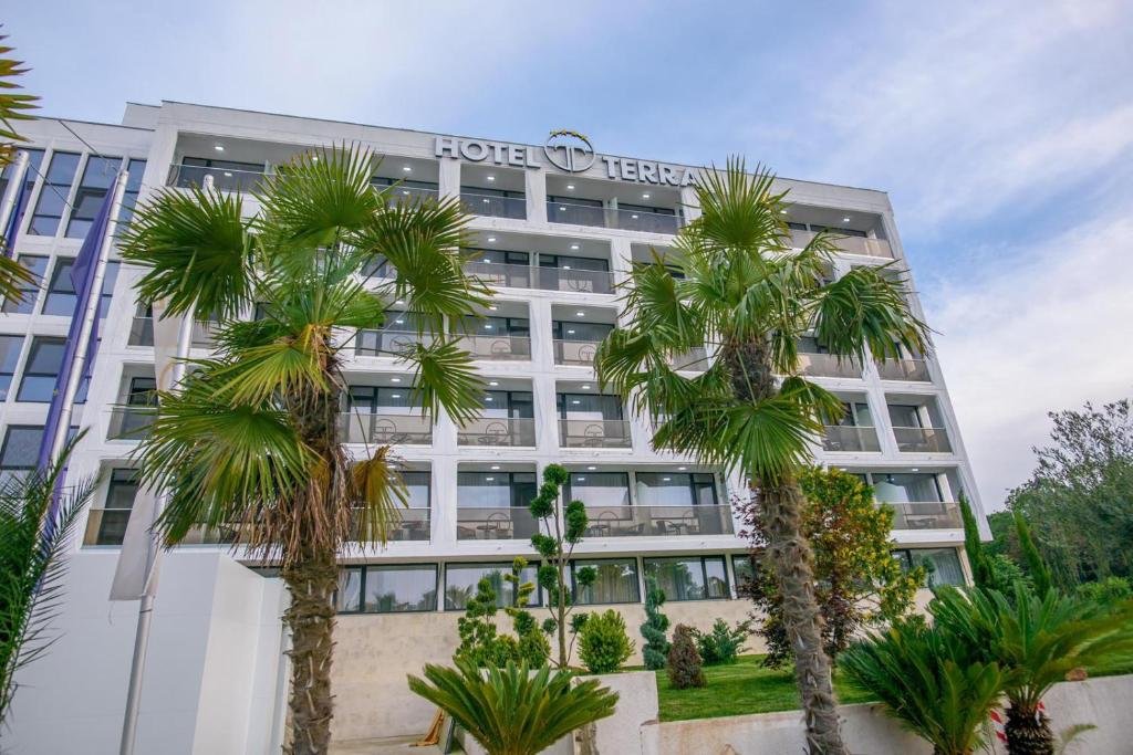 Hotel TERRA cm - Neptun
