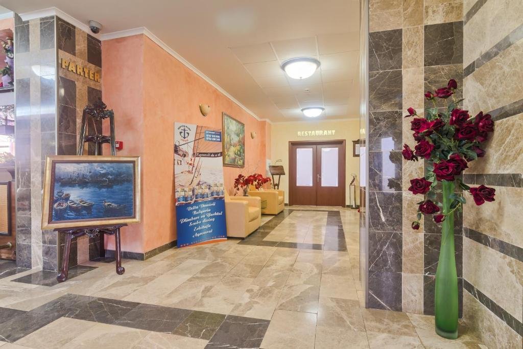 Hotel Saturn - Saturn