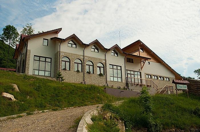 Hotel PENSIUNEA POIANA VERDE - Slanic-Moldova